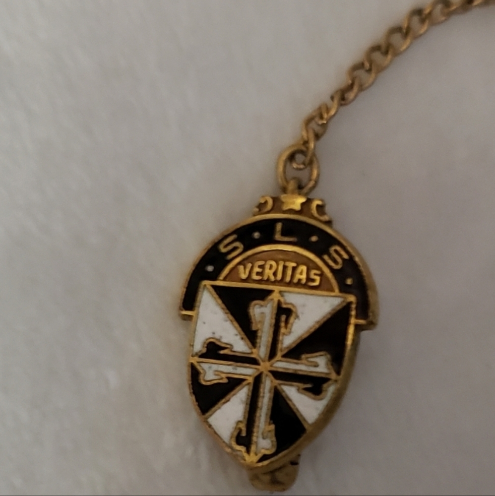 Veritas Gold and Black Double Pin Dated 1971